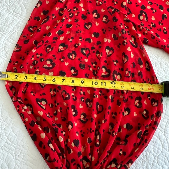 Chico’s Tie Neck heart pattern blouse. US size 12/14 in great condition. - Picture 11 of 12